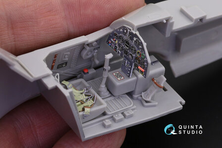 Quinta Studio QD32058 - Bf 109K-4 3D-Printed &amp; coloured Interior on decal paper (for Hasegawa kit) - 1:32