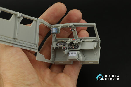 Quinta Studio QD35044 - M1224 MaxxPro MRAP 3D-Printed &amp; coloured Interior on decal paper (for Bronco kit) - 1:35