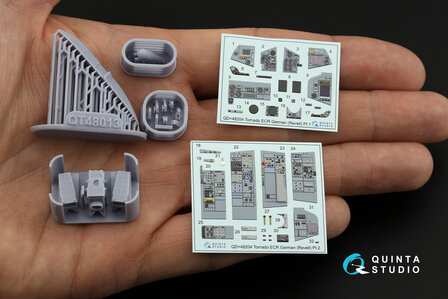 Quinta Studio QDS+48204 - Tornado ECR German 3D-Printed &amp; coloured Interior on decal paper (for Revell kit) (with 3D-printed resin parts) - Small Version - 1:48