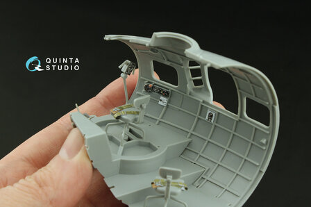 Quinta Studio QD32226 -  Boeing B-17G Navigator, bombardier, waist and tail gunners compartments. 3D-Printed &amp; coloured Interior (HK models) - 1:32