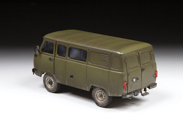 Zvezda 3644 - Russian Military Van UAZ 3909 - 1:35