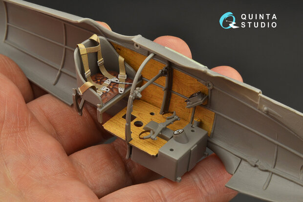 Quinta Studio QD32112 - Pfalz D.III 3D-Printed & coloured Interior on decal paper (for Roden kit) - 1:32