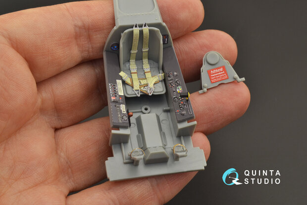 Quinta Studio QD32126 - FW 190A-8  3D-Printed & coloured Interior on decal paper (for Hasegawa kit) - 1:32