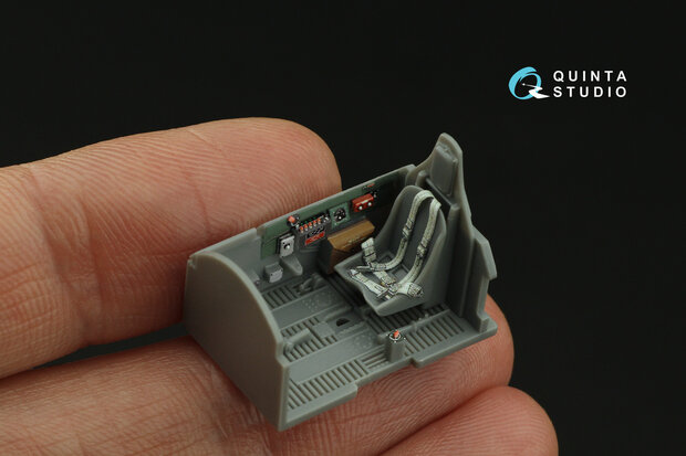 Quinta Studio QD72122 - P-47D Thunderbolt Razorback 3D-Printed & coloured Interior on decal paper (for Tamiya kit) - 1:72