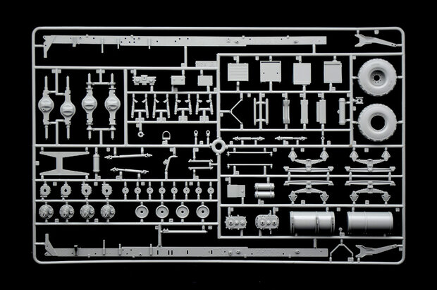 Italeri 6554 - M978 Fuel Servicing Truck - 1:35