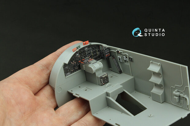 Quinta Studio QD32218 -  Boeing B-17G Pilot's cockpit. 3D-Printed & coloured Interior on decal paper (HK models) - 1:32